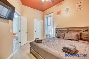 Duplex by Forsyth Park - 2 King Beds - Patio & Balcony - Image 5
