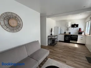 Cozy apartment with easy access to Paris & Parc des Expositions - Image 2