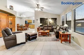 Hillview Haven - Image 3