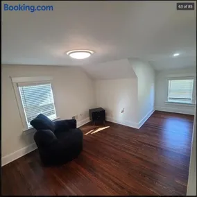 Beautiful Home Near Downtown & Cultural Gardens! - Image 2
