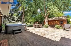 Port Clinton Getaway FamilyFriendly Home Near Lake - Image 1