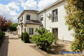 Solaris Garden Rooms - Image 2