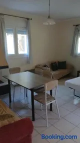 Grand Blue Apartment - Image 3
