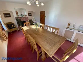Carlton Cottage Country Retreat - Perfect for Ipswich - Aldeburgh - Southwold - Thorpeness - Sizewell B - Sizewell C - Sleeps 13 - Image 3