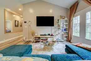 The Little Villa - 2Bed 1Bath Private Suite - Image 3