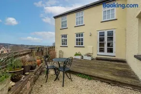 Charming Chepstow Home - Image 4