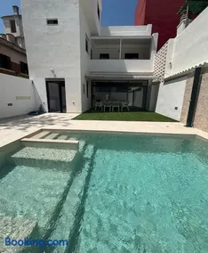 Casa con PISCINA y CINE - Image 1