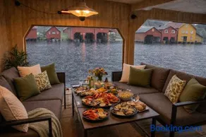 Stunning 3-Bedroom Apartment at Feda Waterfront - Image 2