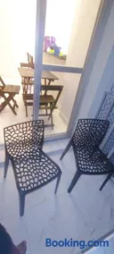 Apartamento com Piscina a 9 Minutos a Pé da Praia! - Image 2