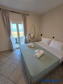 Magenta Beach - Image 3
