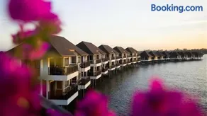 Golden Palm Tree King Suite, Sepang - Open Sea View - Image 1