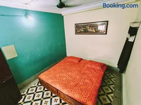 Spacious 1BHK Amid Greenery, Near IIT & Station - Image 5