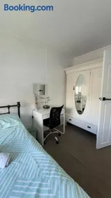 Private Double Room Shared Bathroom - Image 2
