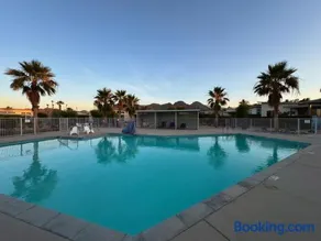 Best Spot in Indian Wells. Walk to Tennis Gardens - Image 3