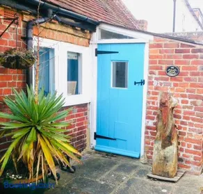 Gloucester Cottage - Image 3