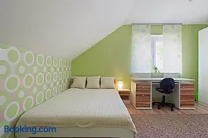 Private Rooms - Image 4