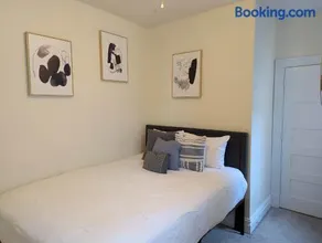 MCV-VCU Furnished Pet Friendly All Inclusive - Image 3