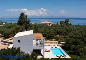 Ariadne Elegant Villa - Image 5