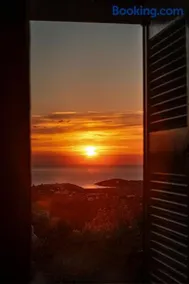 Perla Pool Hotel Andros - Image 2