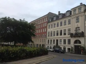 Canal view - Image 4