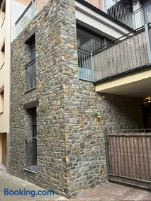 Apartamento dúplex con encanto a 30 Kilómetros de Andorra - Image 1