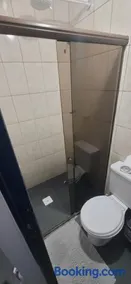 Suíte confortável e econômica perto de tudo - Image 4