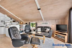Amazing Home In Rønde With 2 Bedrooms, Swimming Pool And Wifi - Image 2