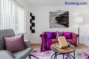 3 bedroom Swanley house - Image 2