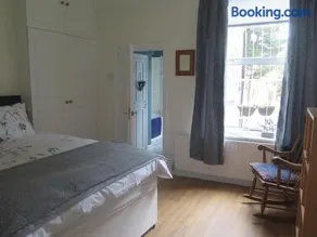 Garden Flat, Ealing - Image 4