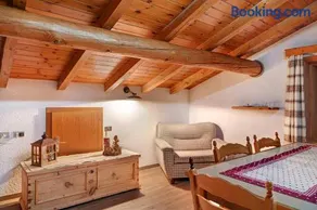 Appartement 'Baita Franz Mansarda 1' avec vue sur les montagnes, jardin et Wi-Fi - Image 4