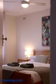 Vale & Vine - Image 2