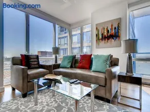 Global Luxury Suites at Sky - Image 5