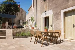 Old town studio and apartment - Image 2