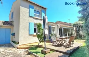 maison familiale avec jardin et terrasse - Image 1