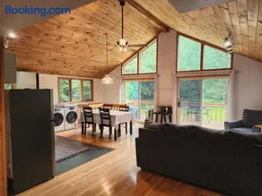 Rustic Catskills Cabin with Hot Tub and Mountain Views - Image 2