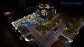 Sky Haven Resort - Private Pool Villa near ECR - Image 1