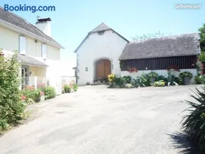Gite au pied de la montagne avec tous commerces - Image 3