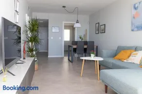 Precioso apartamento frente a la playa con piscina - Image 5