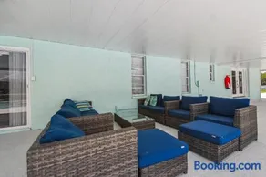 Lake House Westchase area. Heated Pool Waterfront! - Image 4
