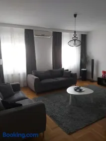 Sky lux apartment Vracar - Image 1