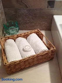 Home White - Image 2