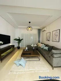 A Luxury 2BR with Big Pools Perfect for Family Summer Escape! - Image 2