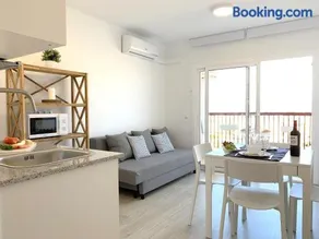 Apartamento con magníficas vistas -WIFI- Aire Acondicionado - Image 3