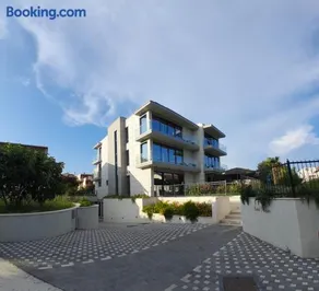Hotel Oscar - Image 2