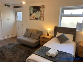 Haven Homes - Central Luton Studio Apartments - Image 4
