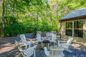 Cape Cod luxury with private pool - Image 4