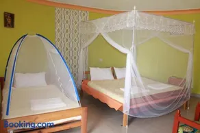 Crater Bay Cottages - Image 3