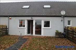 Bungalow 78 - Image 1