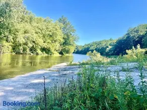 Charming Milford Montague Riverway Cottage - Image 2