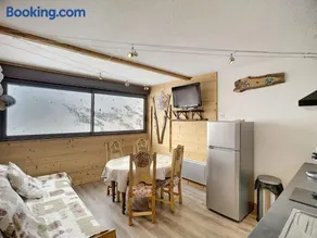 Charmant 3 pièces aux Menuires - Ski aux pieds, Parking, Wifi inclus - Image 1